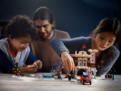 Winter Village Fire Station - 10263