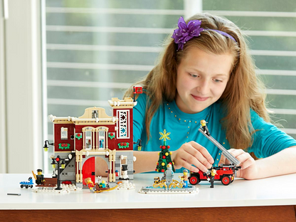 Winter Village Fire Station - 10263