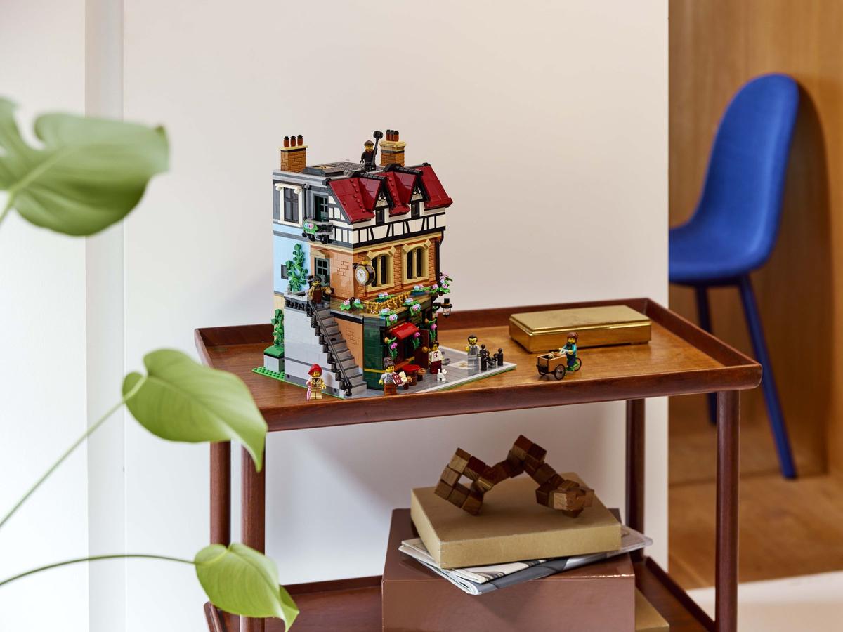 Hoekpand in tudorstijl - 10350