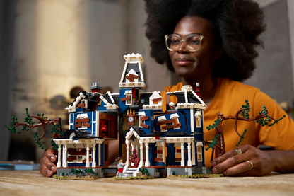 Stranger Things: The Creel Family Home - 11370