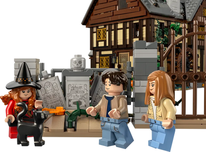 Disney Hocus Pocus: het huisje van de Sanderson-zussen - 21341