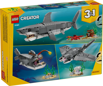 Wild shark with treasure chest - 31381