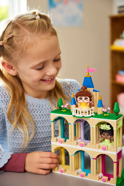 Mini Belle and Tiana with castle - 43291