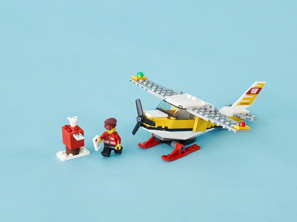 Mail plane - 60250