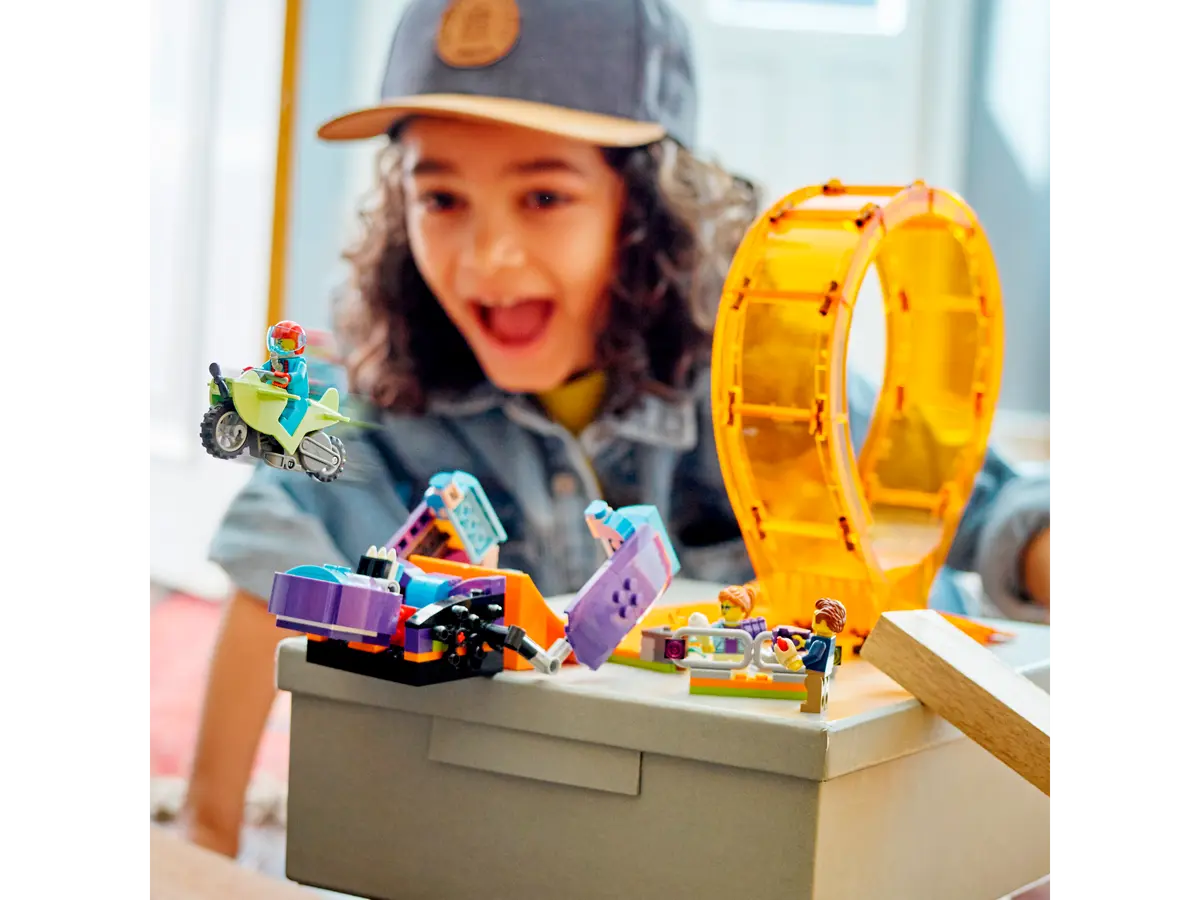 Chimpansee stuntlooping - 60338