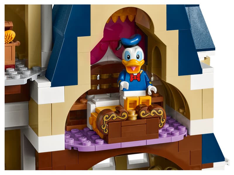 Het Disney kasteel - 71040