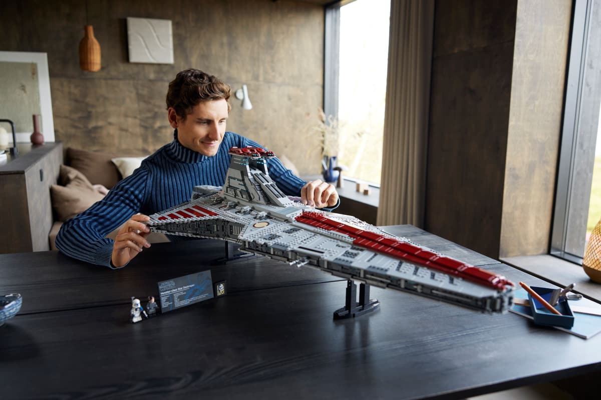 Venator-Class Republic Attack Cruiser - 75367