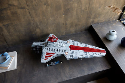 Venator-Class Republic Attack Cruiser - 75367