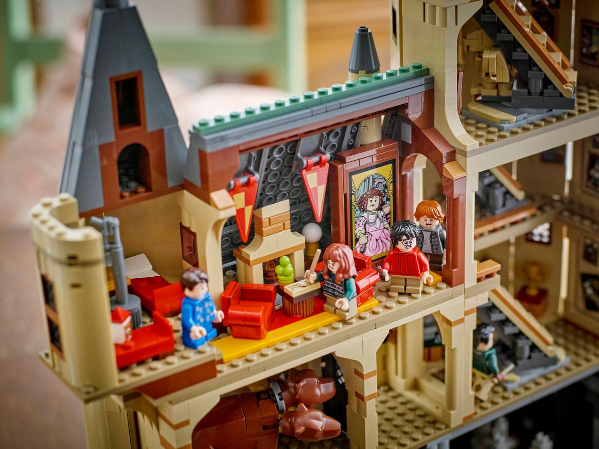 Hogwarts Castle: The Main Tower - 76454