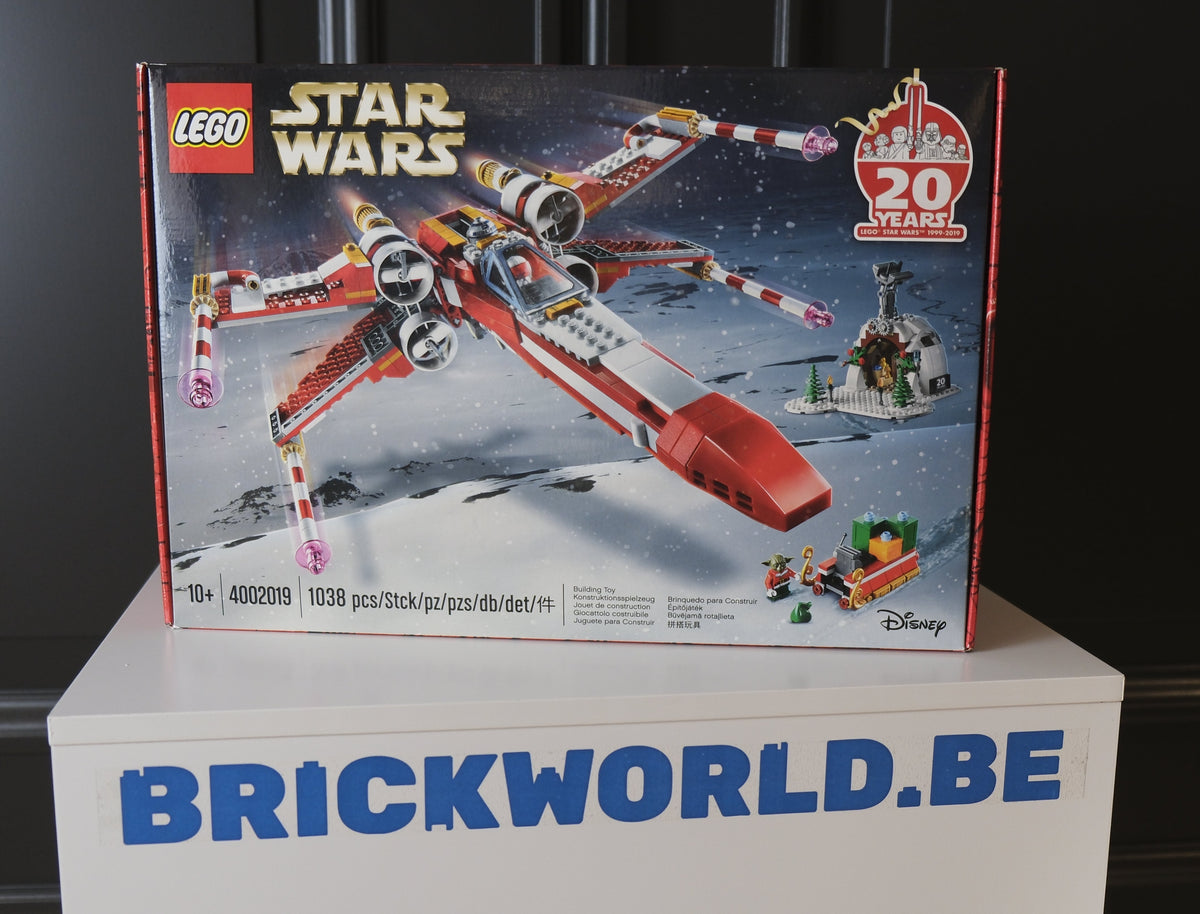 Employee Exclusive - Christmas X-wing - 4002019