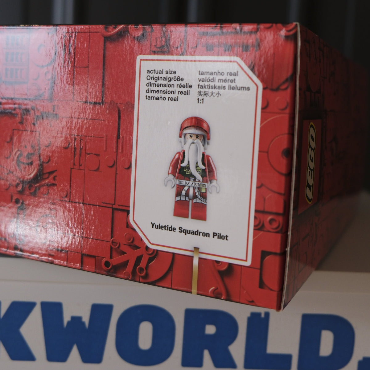 Employee Exclusive - Christmas X-wing - 4002019