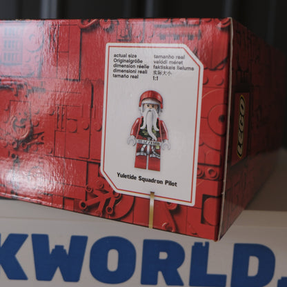 Employee Exclusive - Christmas X-wing - 4002019