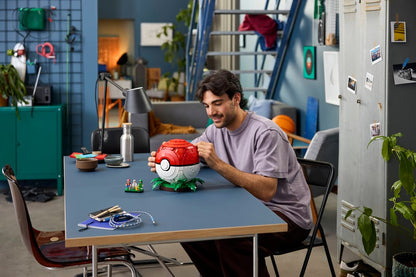 Iconic Trainer Moments Poké Ball - 72154