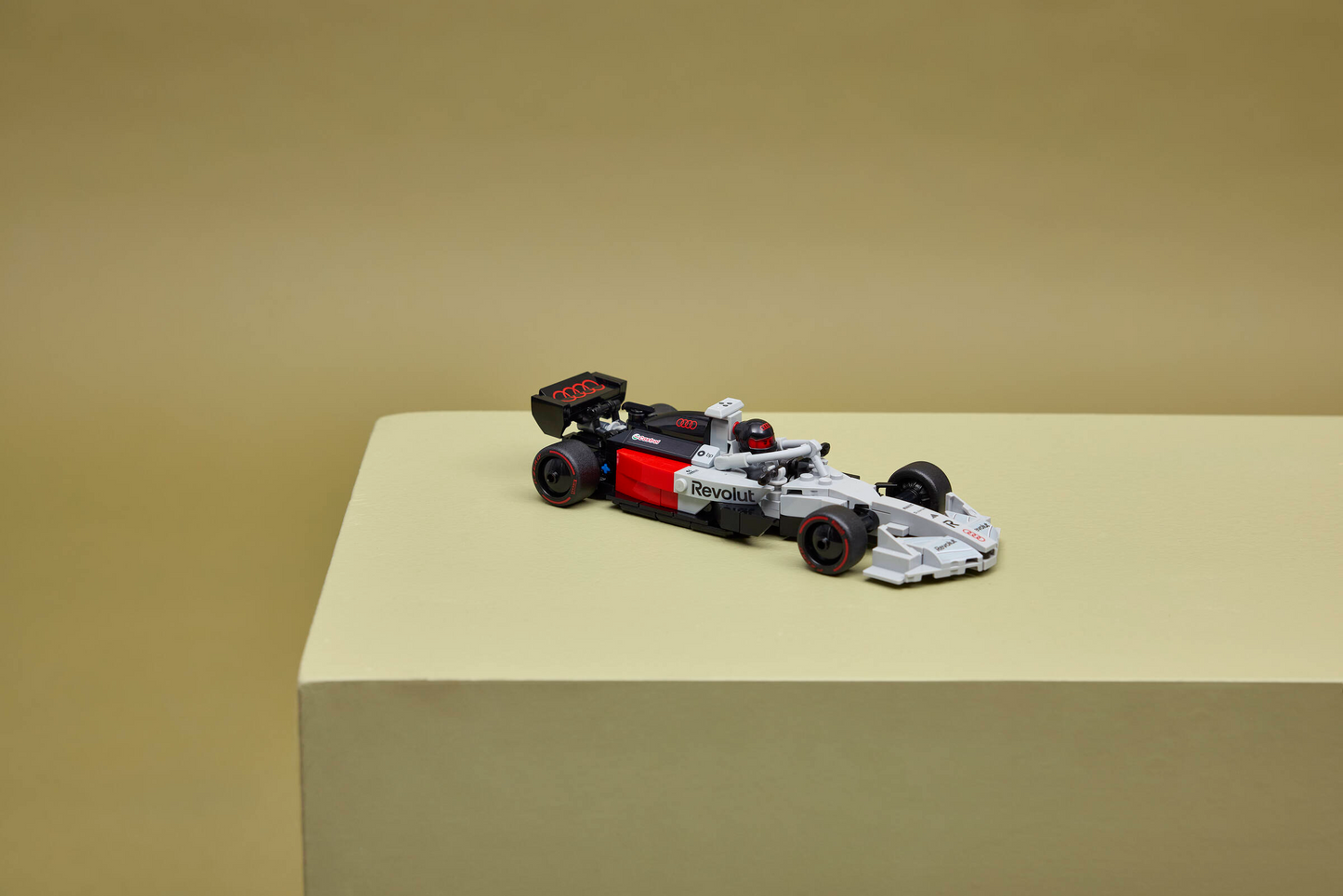 Audi Revolut F1® Team R26 Race Car - 77259