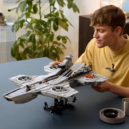 S.H.I.E.L.D. Helicarrier - 76354