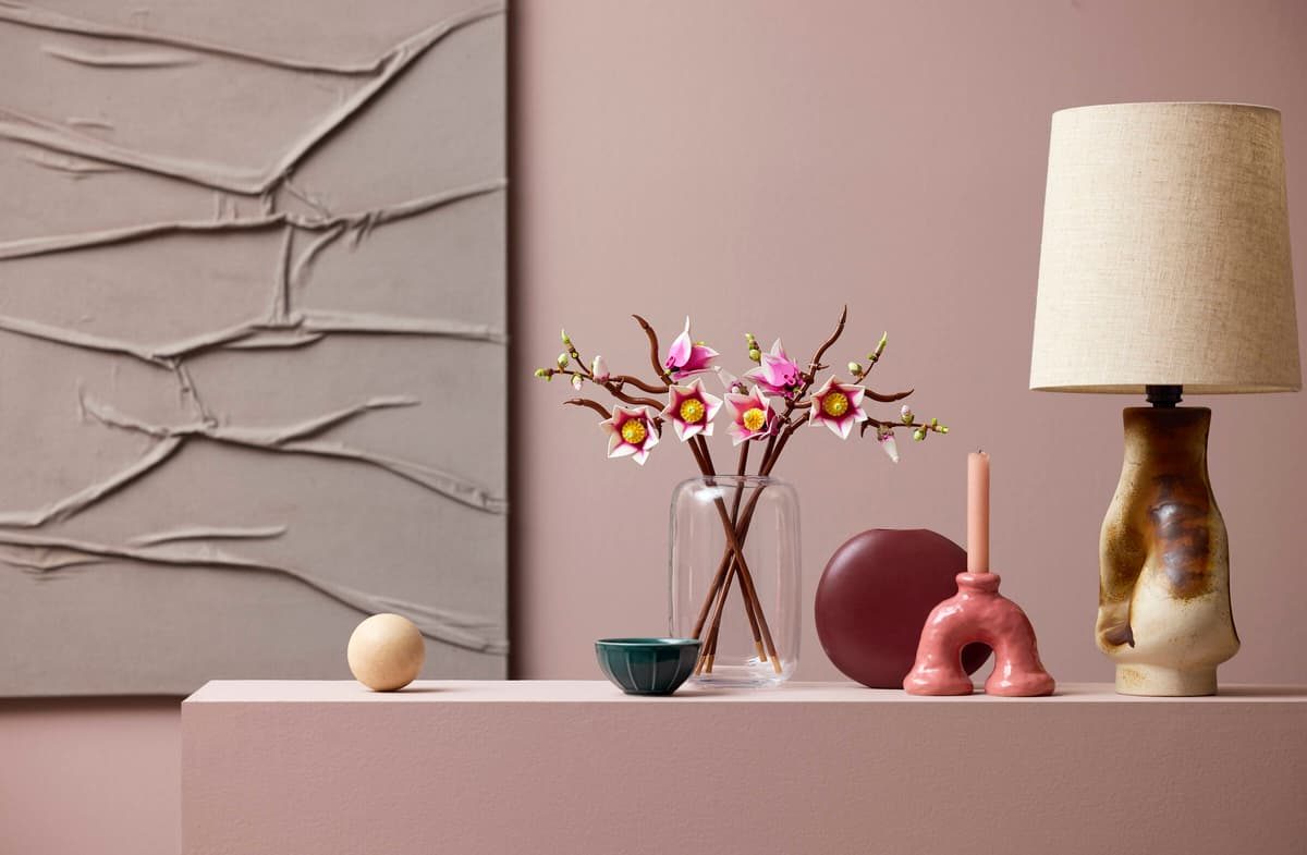 Magnolia branches - 11510